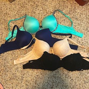 Victoria’s Secret bras for sale! MINT condition. Size 34/D!
